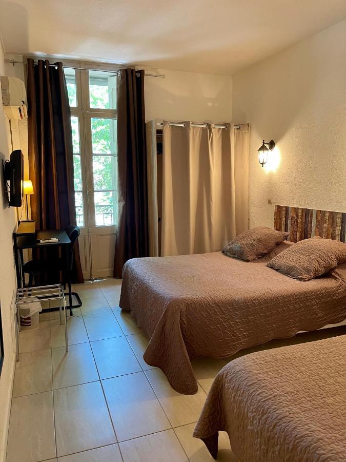 Hotel Alexander Perpignan Bagian luar foto
