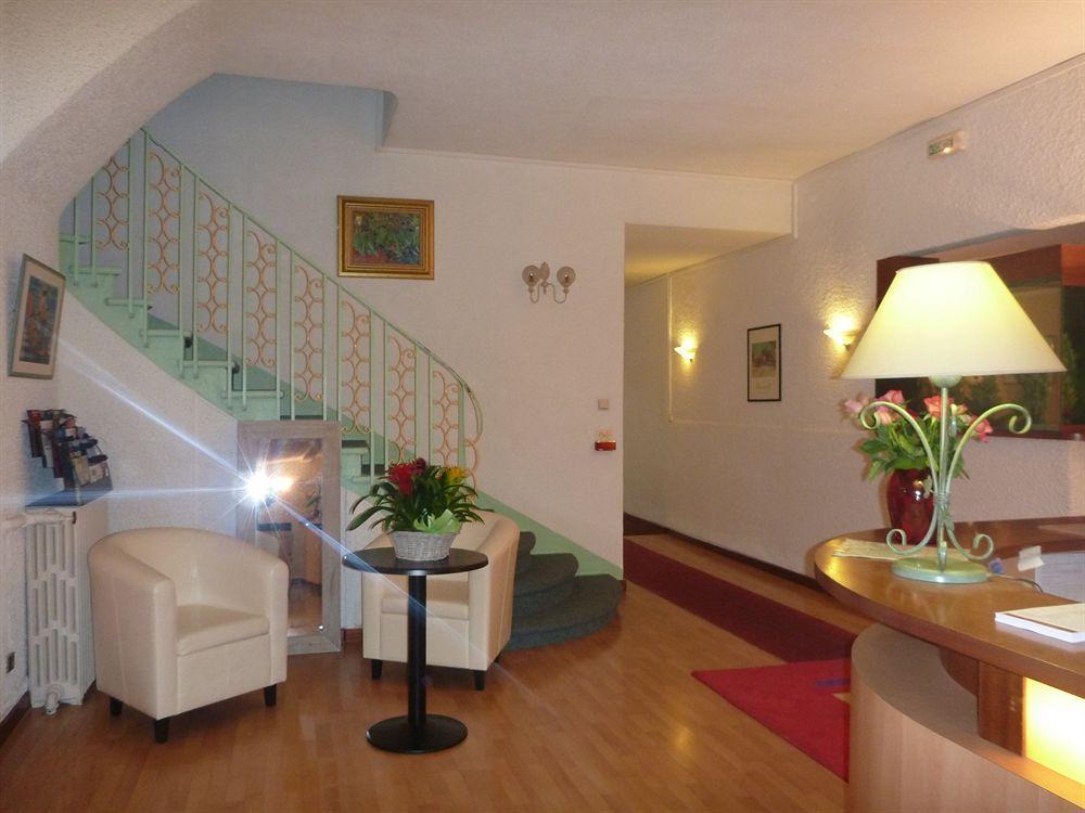 Hotel Alexander Perpignan Bagian luar foto